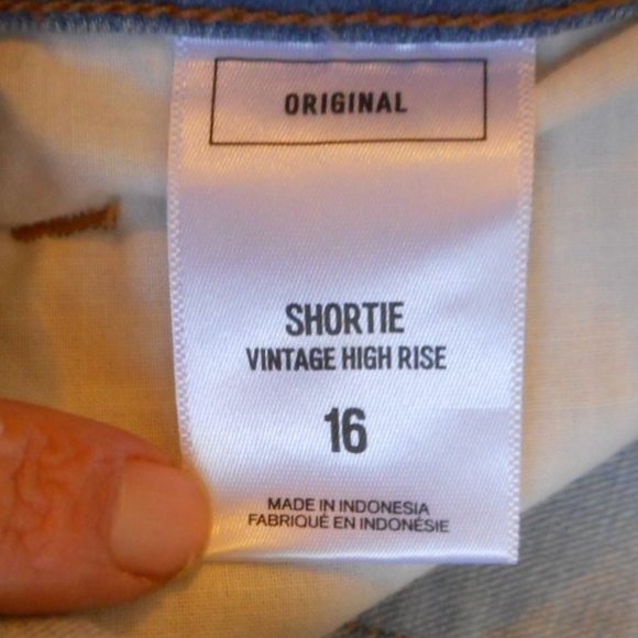 New EXPRESS Jean Shorts Size 16 High Rise Shortie Denim - Picture 8 of 8